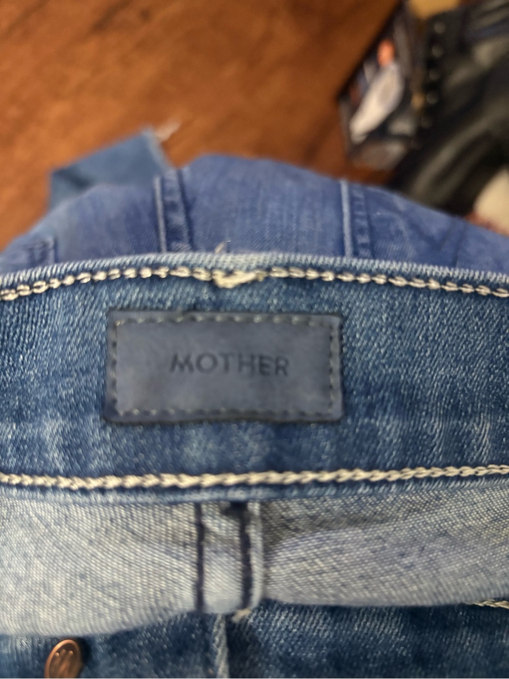 MOTHER Women’s Sz 25 The Runaway Step Fray Jeans in A Night in Havana wash - Picture 5 of 11